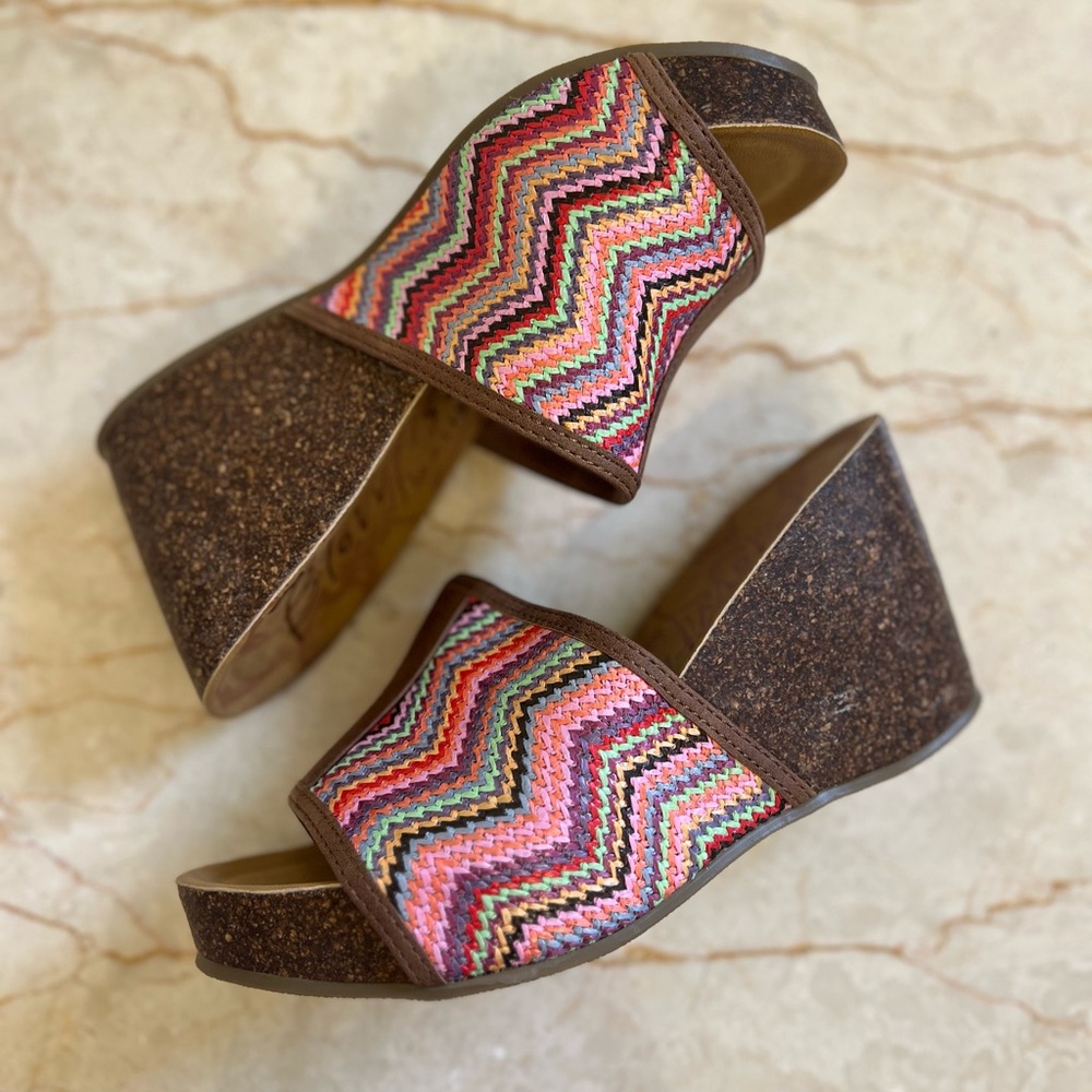 Multicolor Zigzag Wedge Sandals